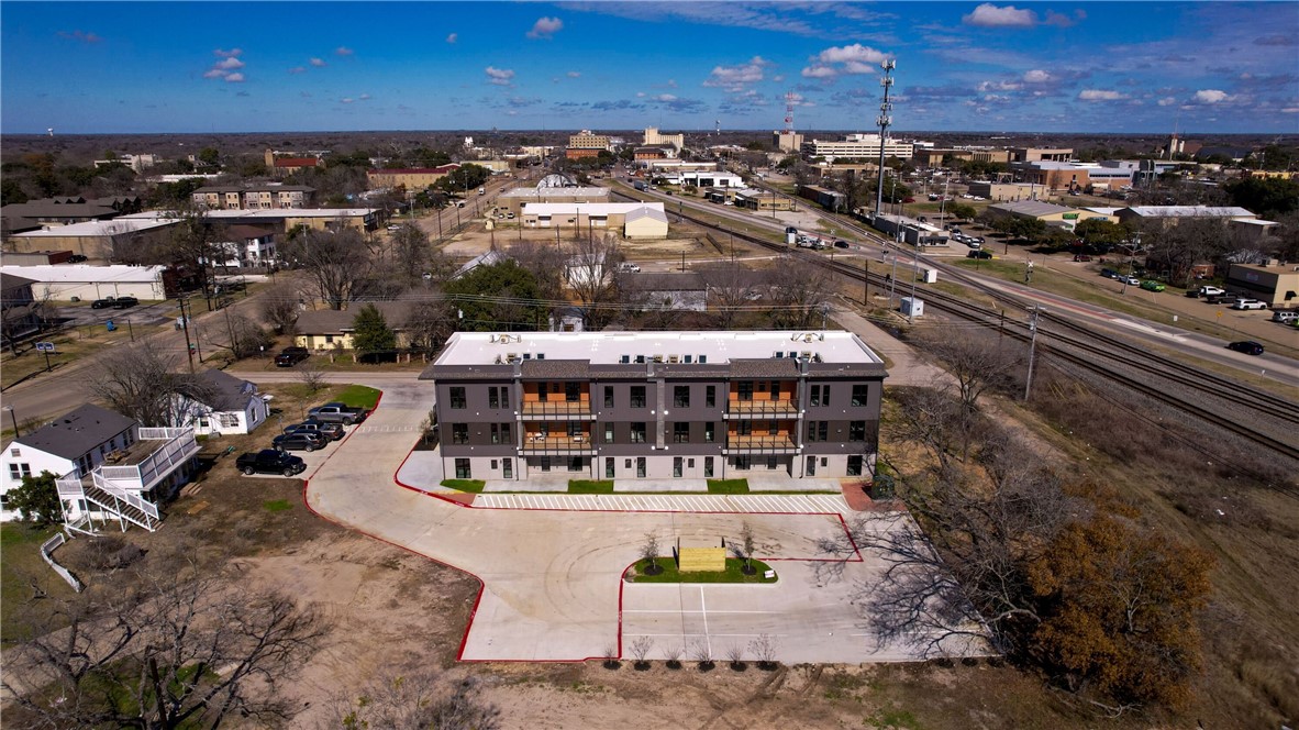 101 West 33rd Street, Unit 202 Bryan, TX 77803 - Photo 2 of 18