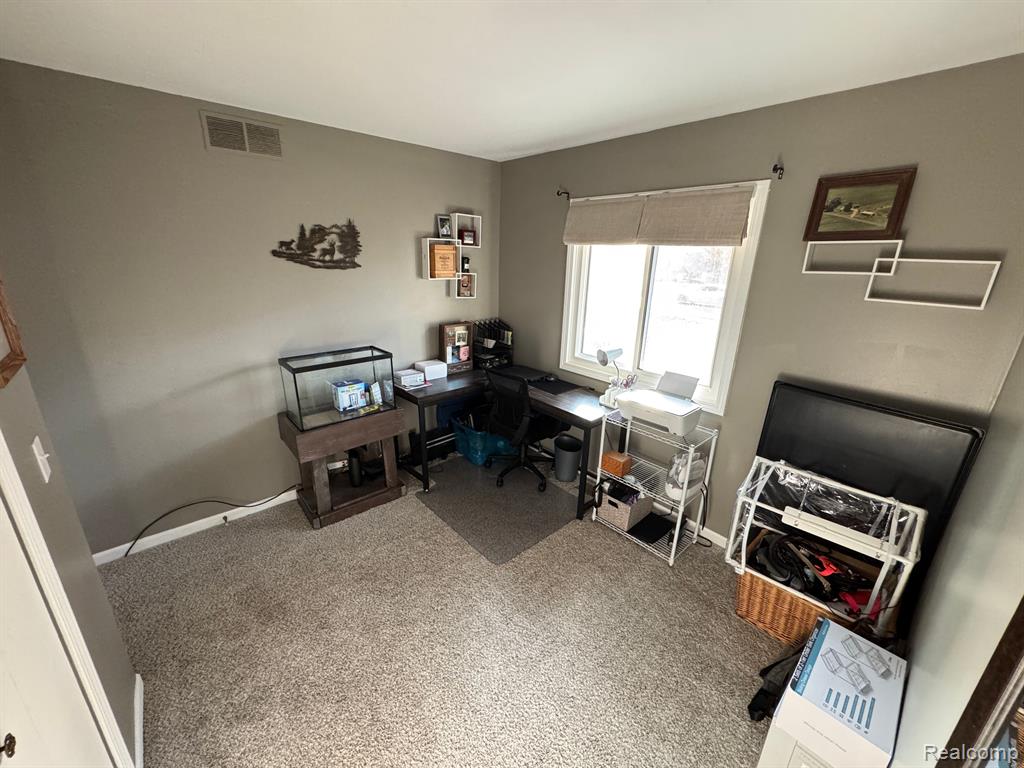11255 Mcgregor Road Pinckney, MI 48169 - Photo 26 of 44