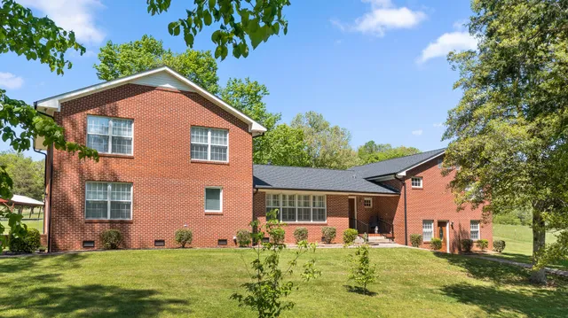 $1,400,000 | 951 Alvin C York Highway, Whitwell, TN 37397