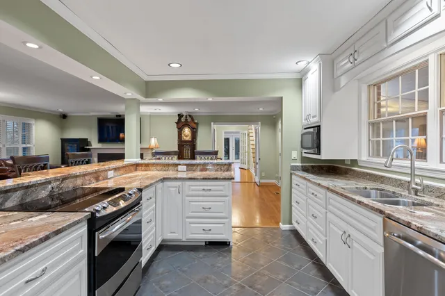 $1,400,000 | 951 Alvin C York Highway, Whitwell, TN 37397