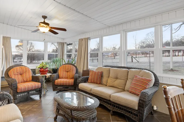 $1,400,000 | 951 Alvin C York Highway, Whitwell, TN 37397