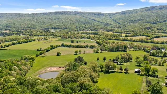 $1,400,000 | 951 Alvin C York Highway, Whitwell, TN 37397