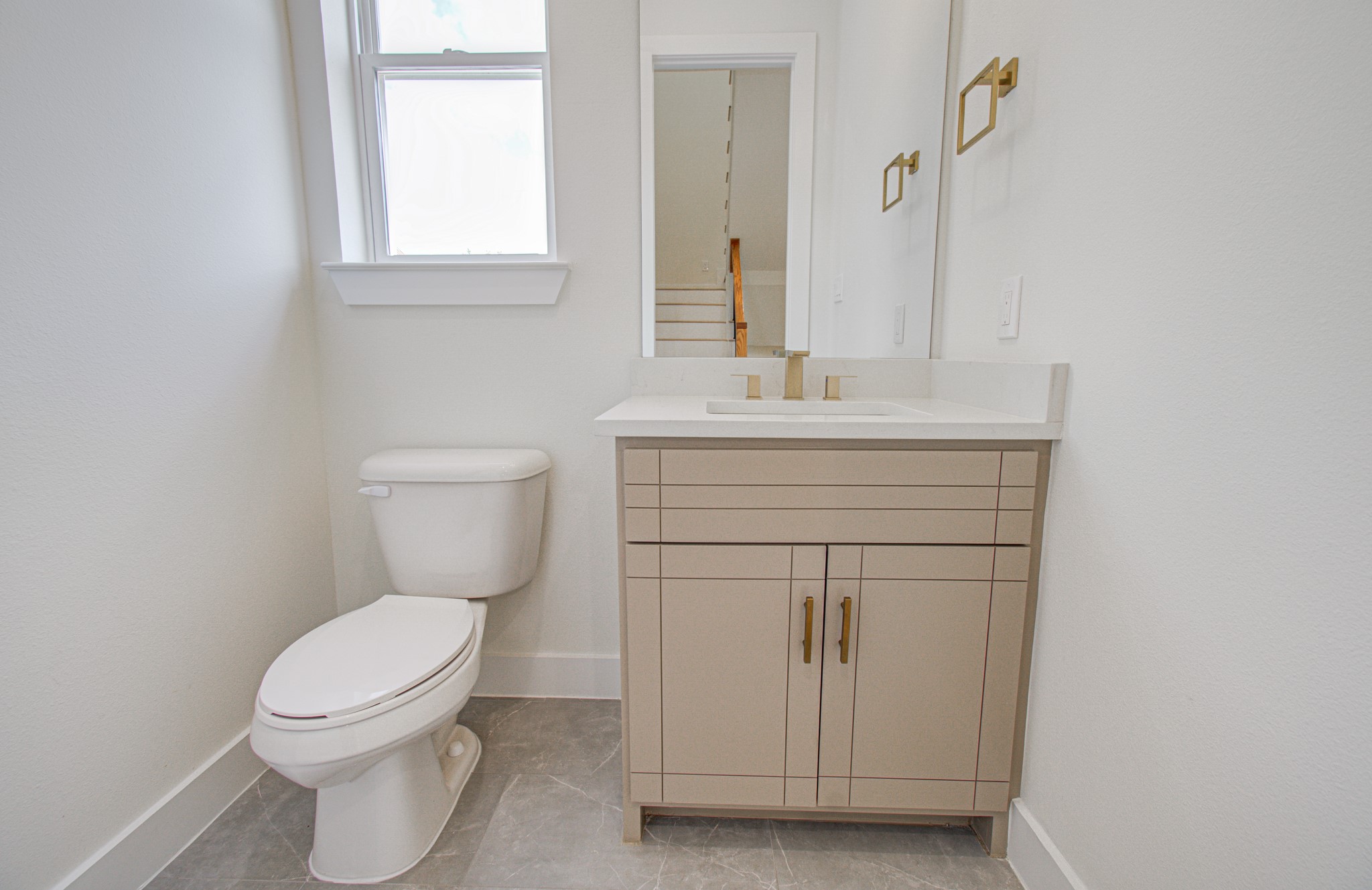 3107 Webster Street, Unit B Houston, TX 77004 - Photo 13 of 39 Half Bathroom