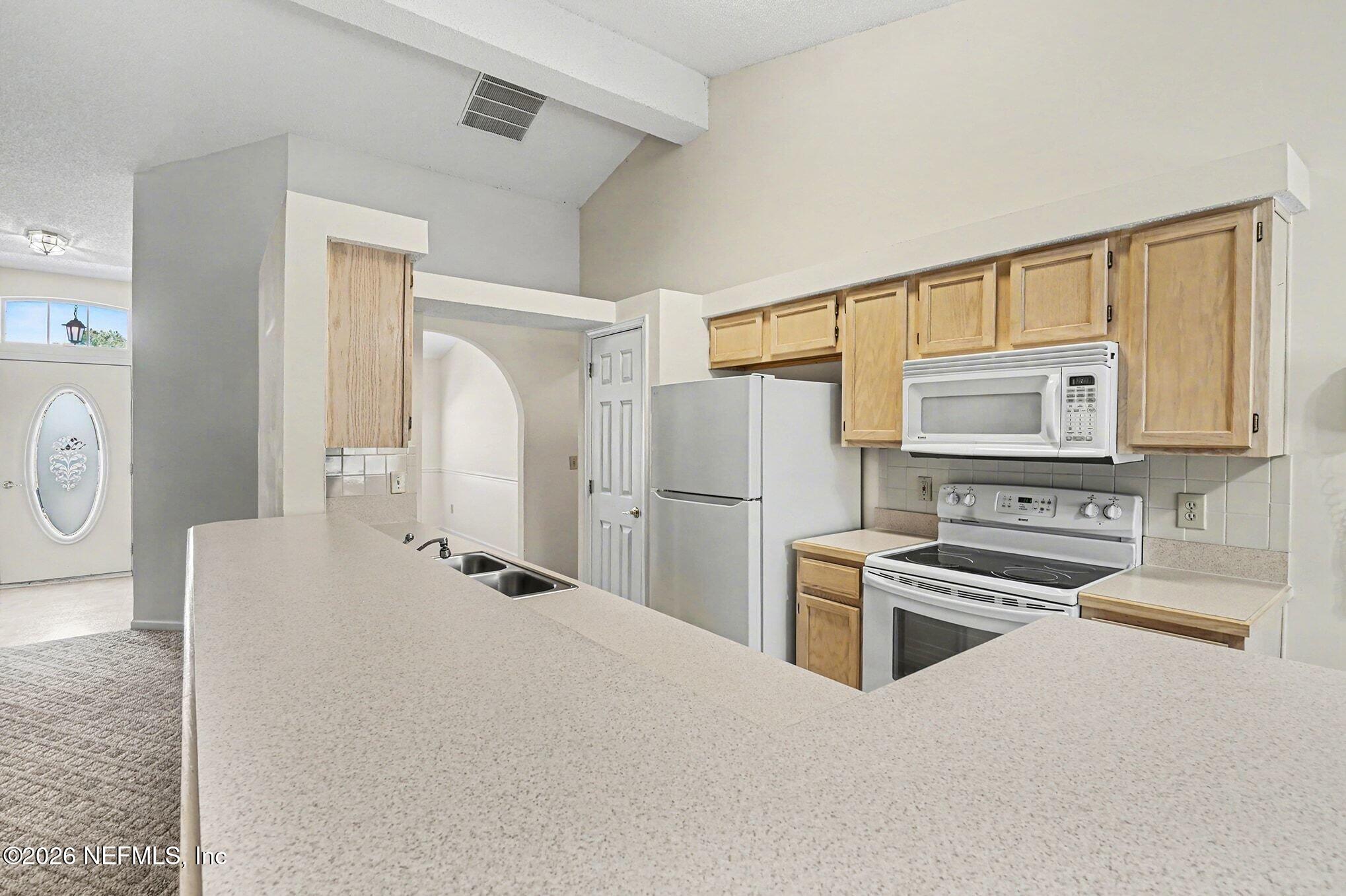 11958 Swooping Willow Road Jacksonville, FL 32223 - Photo 12 of 31 010_file_2950