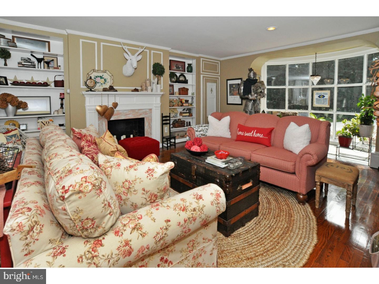 1607 Ashbourne Road Elkins Park, PA 19027 - Photo 5 of 25 Living Room