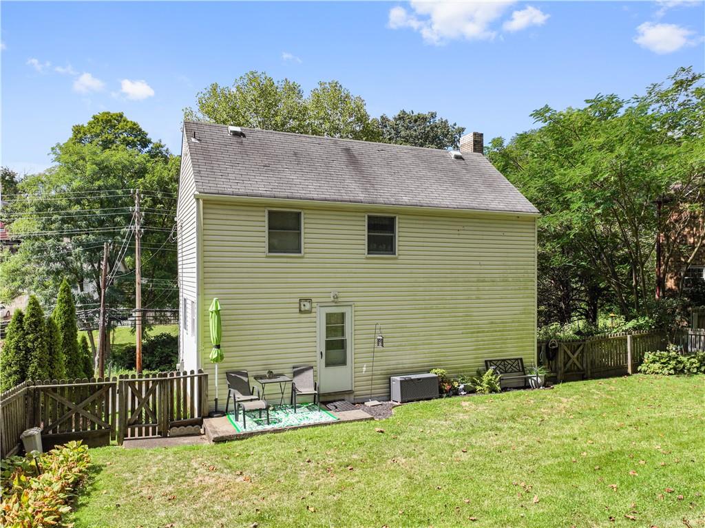 216 Soose Road Pittsburgh, PA 15209 - Photo 2 of 24 Gallery Image 2