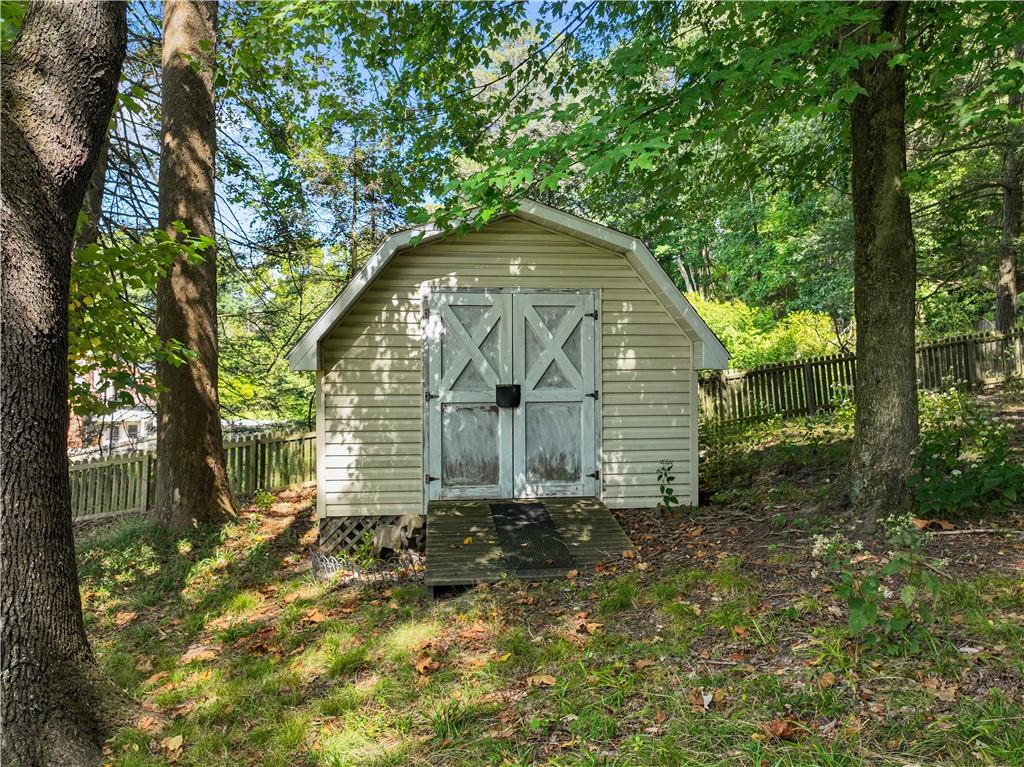 216 Soose Road Pittsburgh, PA 15209 - Photo 5 of 24 Gallery Image 5