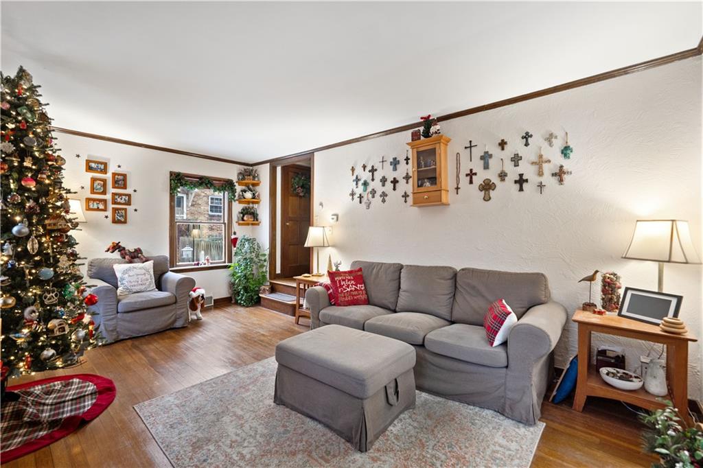 216 Soose Road Pittsburgh, PA 15209 - Photo 8 of 24 Gallery Image 8