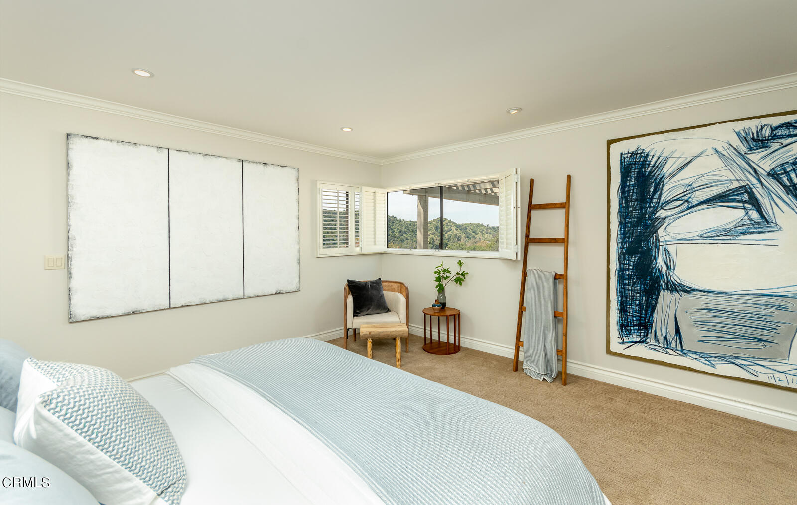 2600 Perkins Glendale, CA 91206 - Photo 21 of 34 a bedroom with a bed and a window