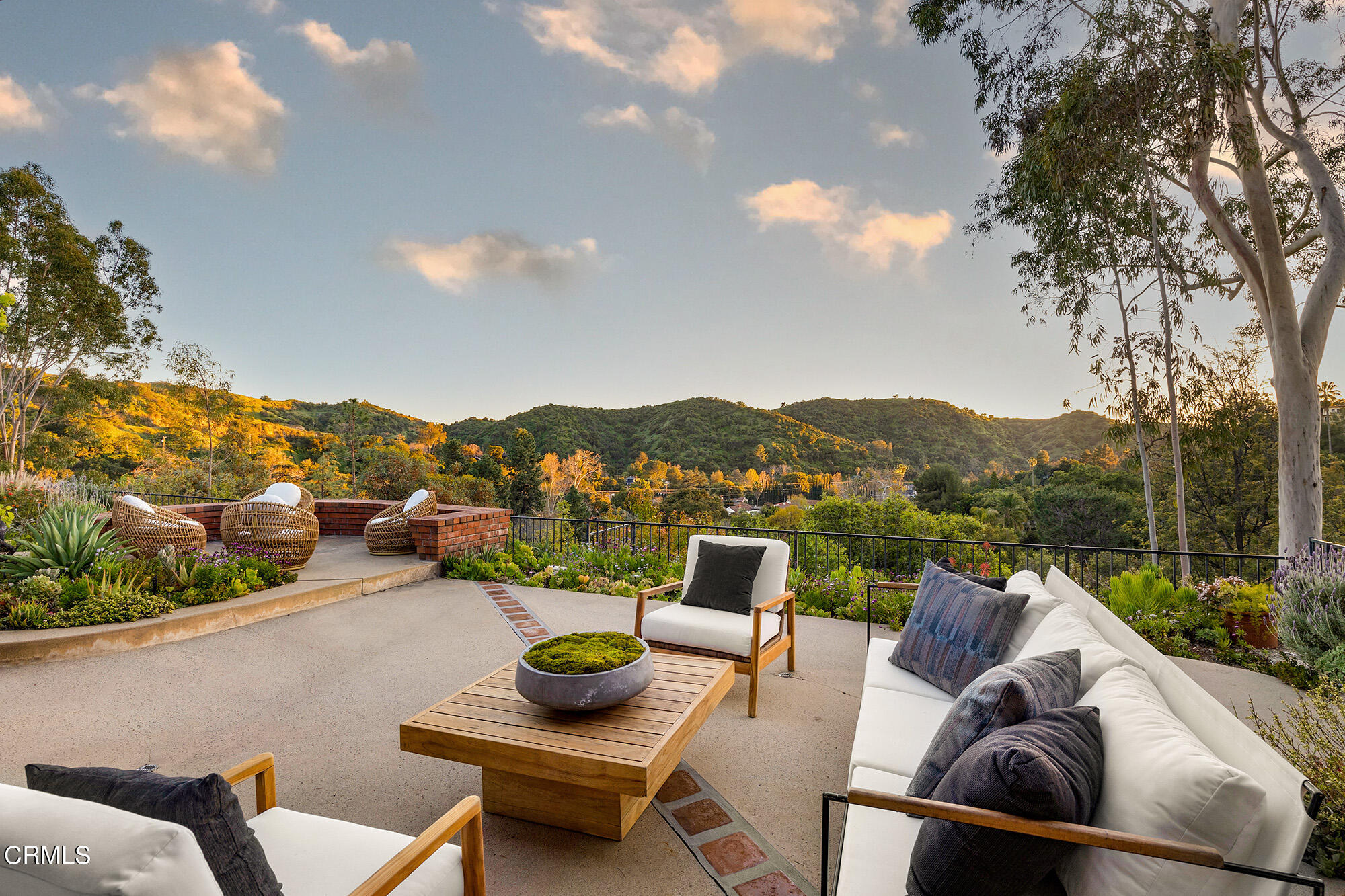 2600 Perkins Glendale, CA 91206 - Photo 28 of 34 a view of a terrace with couches and wooden fence