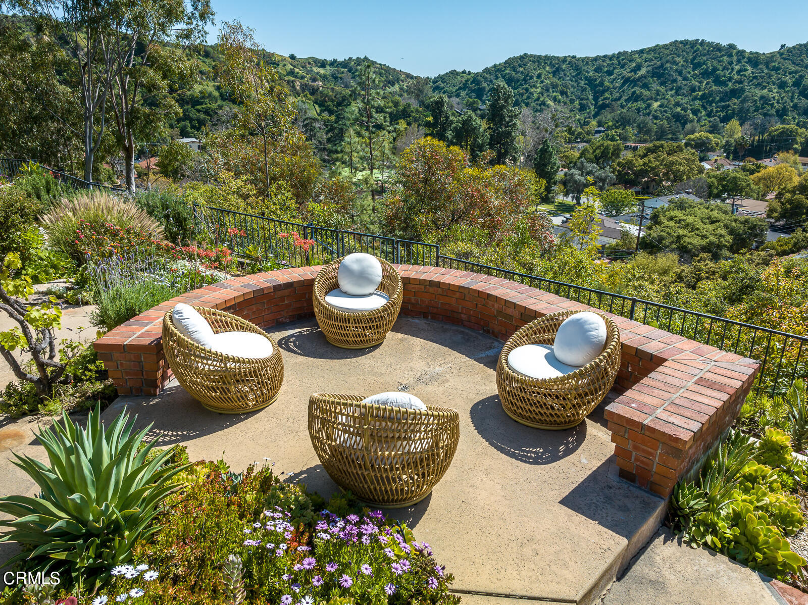 2600 Perkins Glendale, CA 91206 - Photo 32 of 34 a view of outdoor space and garden view