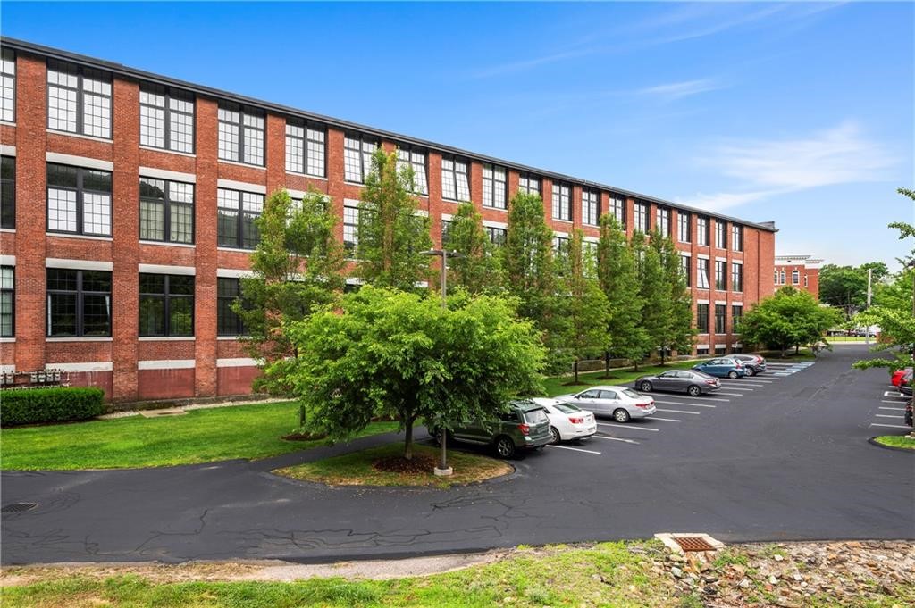 685 Social Street, Unit 115 Woonsocket, RI 02895 - Photo 2 of 26