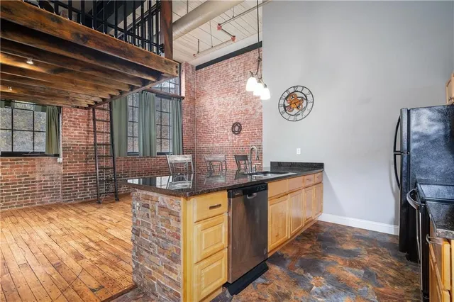 $259,900 | 685 Social Street, Unit 115, Woonsocket, RI 02895