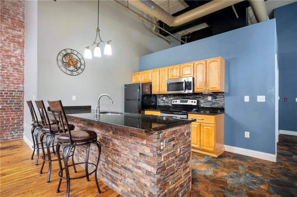 685 Social Street, Unit 115 Woonsocket, RI 02895 - Photo 9 of 26