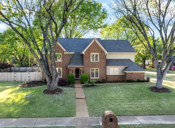 $639,900 | 947 Rolling Oaks Lane, Collierville, TN 38017