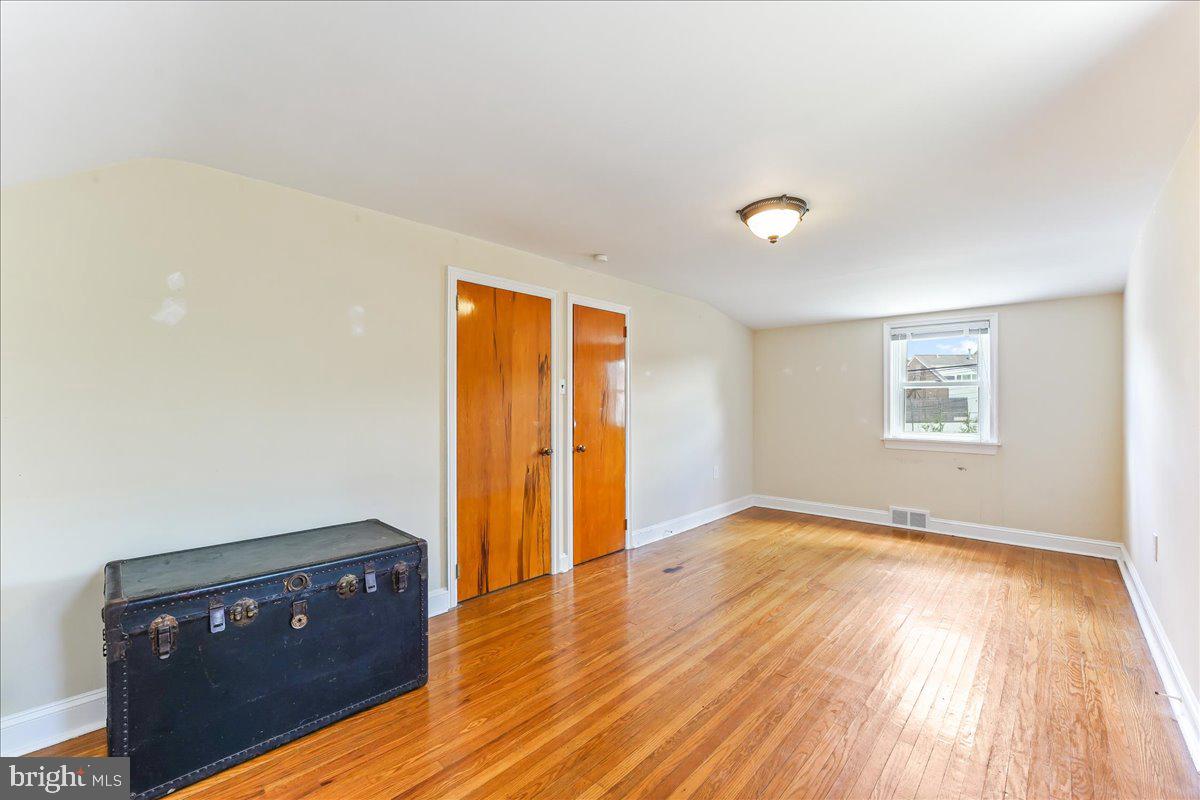 126 Fairfield Lane Wayne, PA 19087 - Photo 26 of 31 2nd Floor Bedroom4
