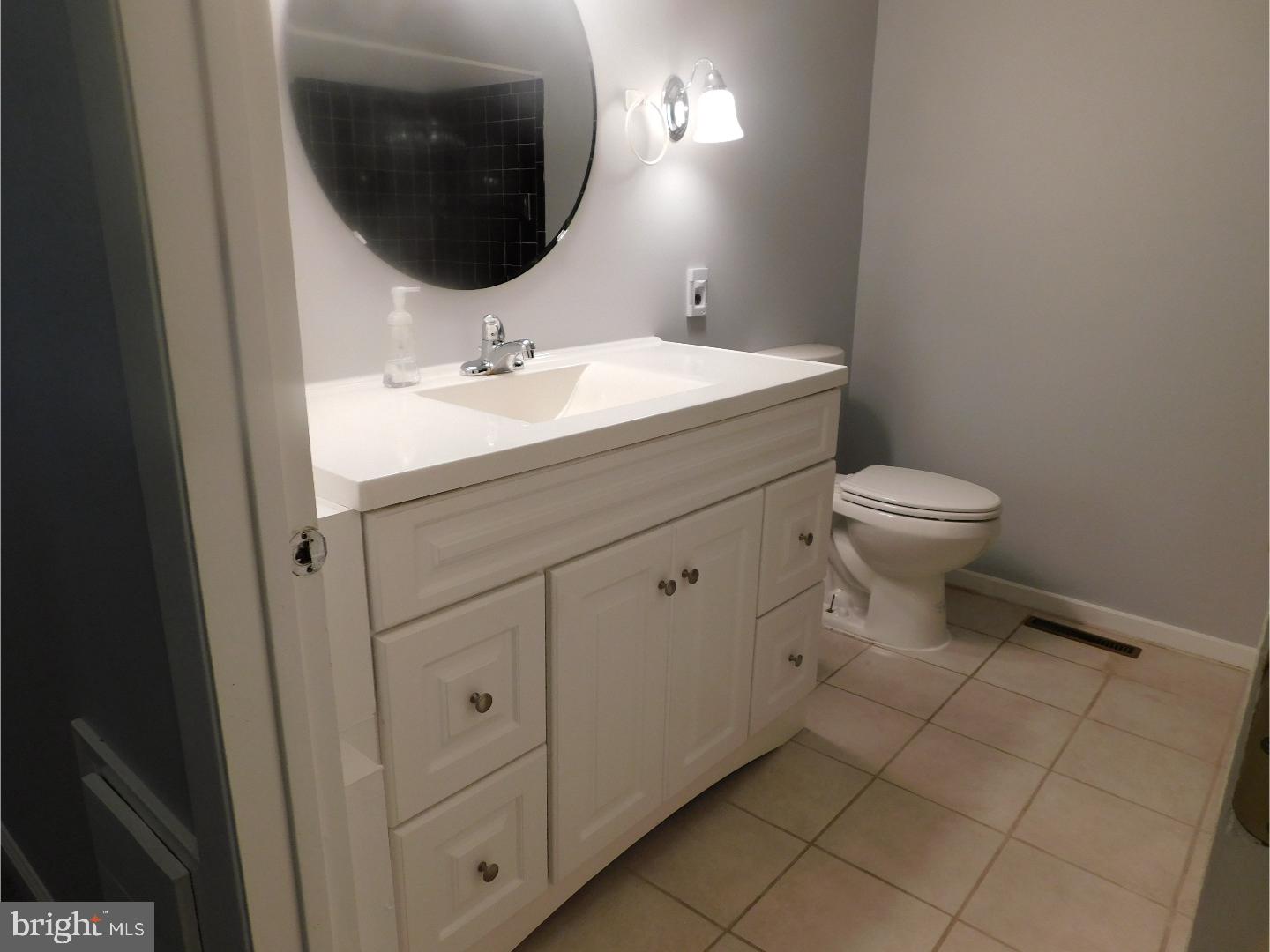 20 Far View Road Chalfont, PA 18914 - Photo 16 of 25 Bathroom