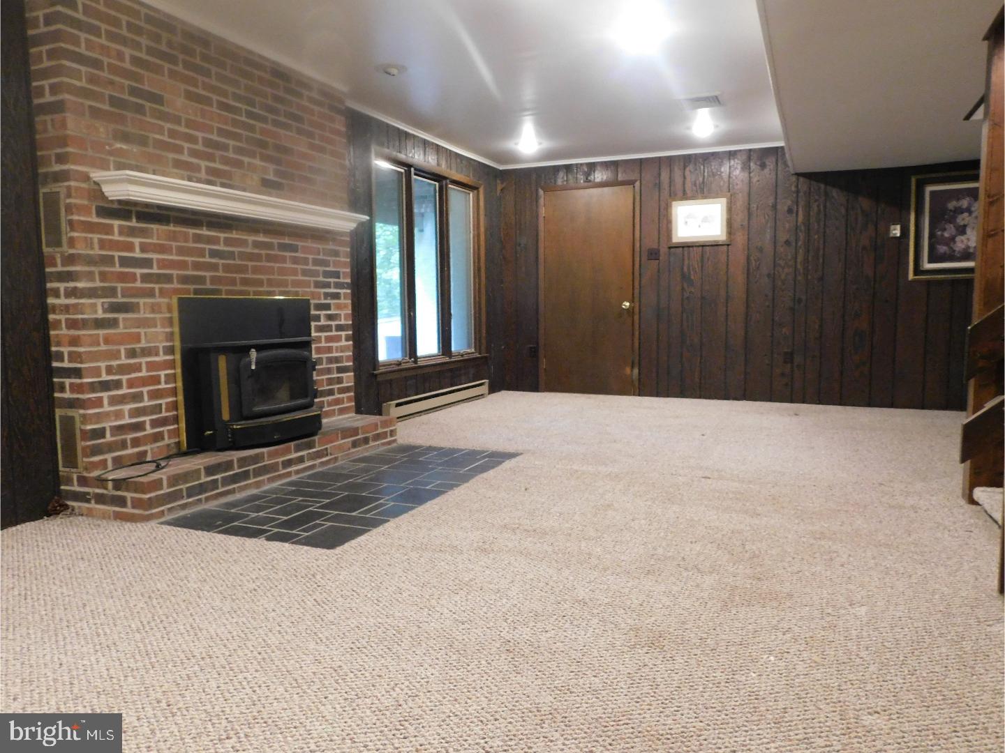 20 Far View Road Chalfont, PA 18914 - Photo 19 of 25 Family Room
