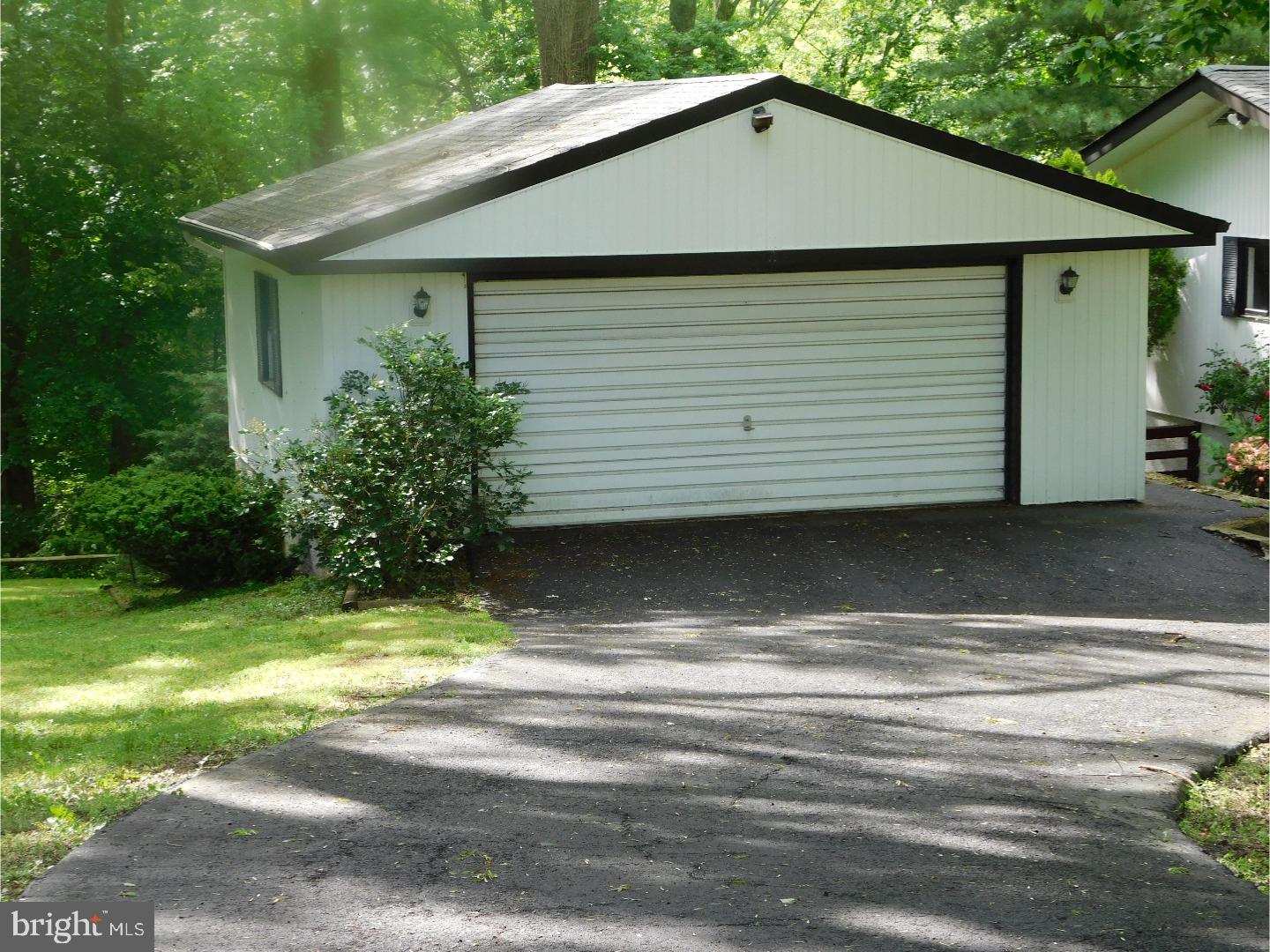 20 Far View Road Chalfont, PA 18914 - Photo 24 of 25 Garage