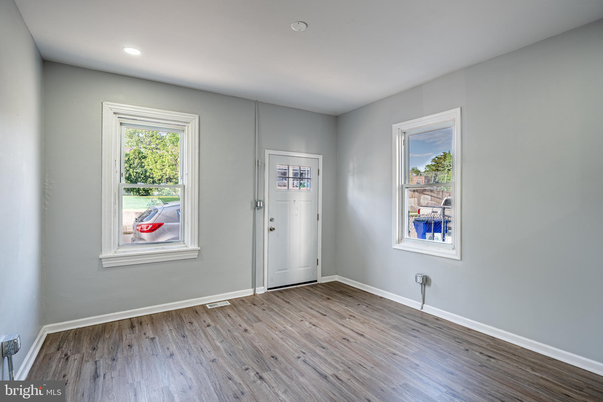 764 Queen Street Pottstown, PA 19464 - Photo 5 of 29