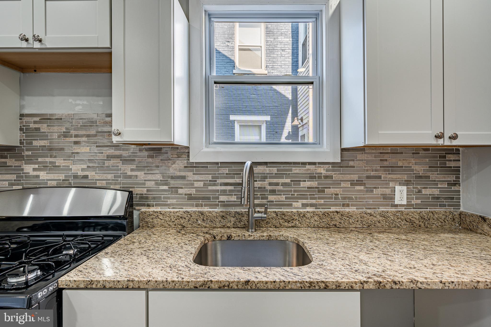 764 Queen Street Pottstown, PA 19464 - Photo 6 of 29