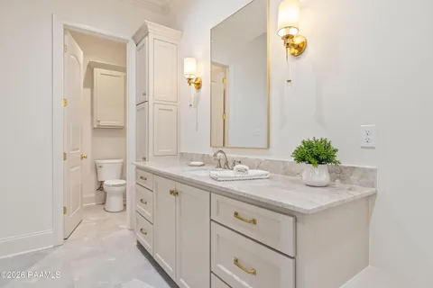 $499,999 | 119 Travellers Palm, Youngsville, LA 70592