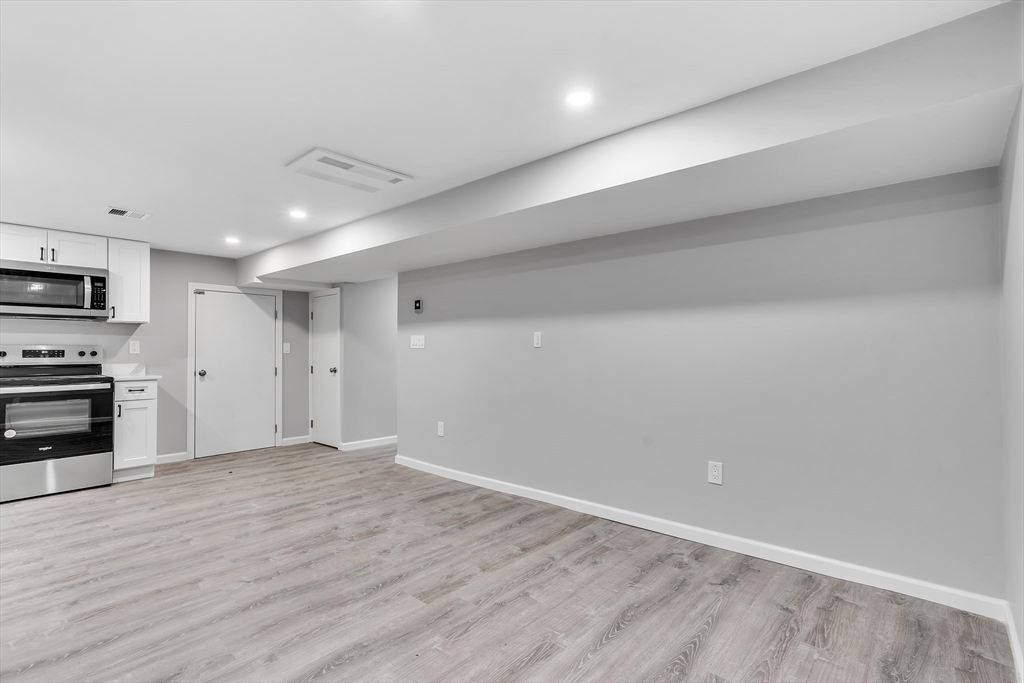 5 Nickerson Road, Unit B Lexington, MA 02421 - Photo 7 of 12