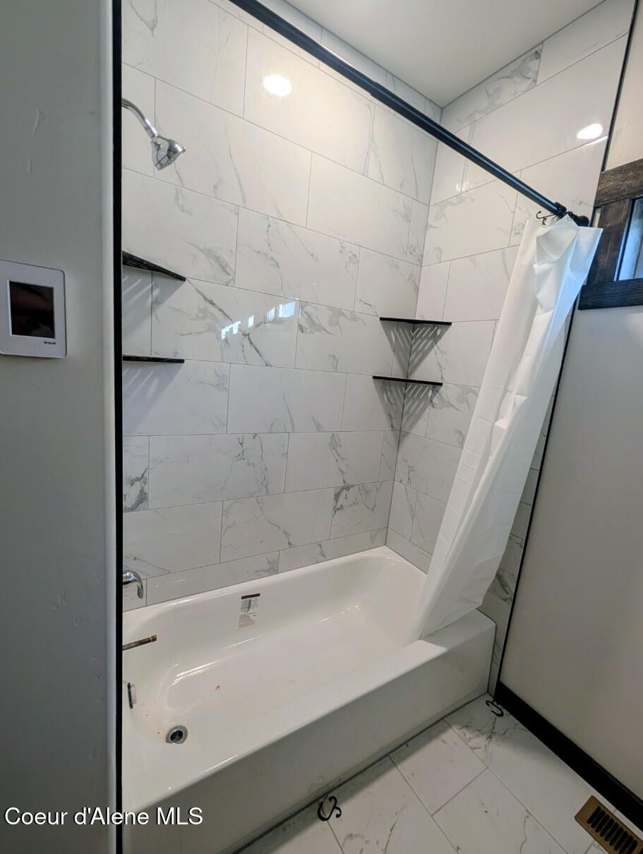 6856 Selkirk Street Bonners Ferry, ID 83805 - Photo 20 of 27 Nicely appointed