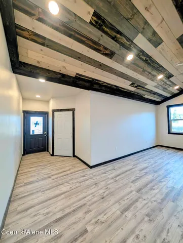 $425,000 | 6856 Selkirk Street, Bonners Ferry, ID 83805