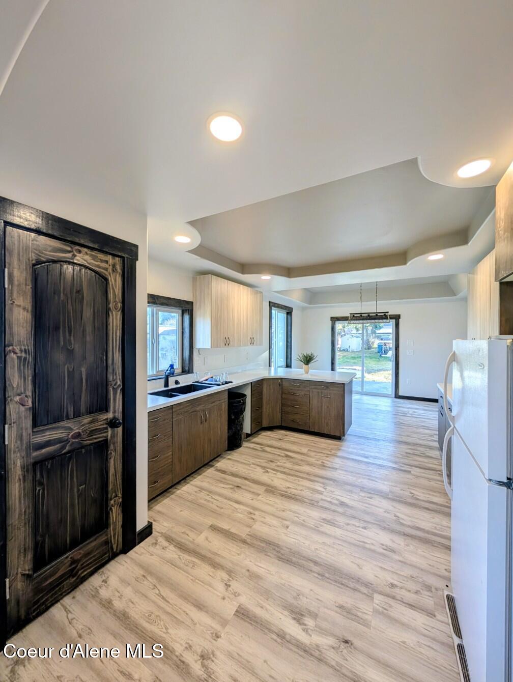 6856 Selkirk Street Bonners Ferry, ID 83805 - Photo 8 of 27 Top of the line kitchen