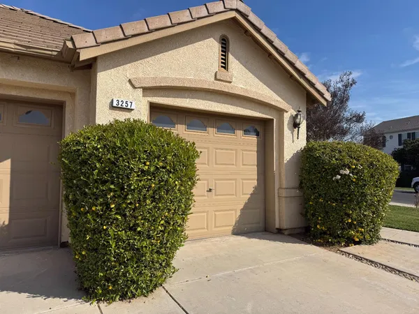 $3,100 | 3257 Lester Avenue, Clovis, CA 93619