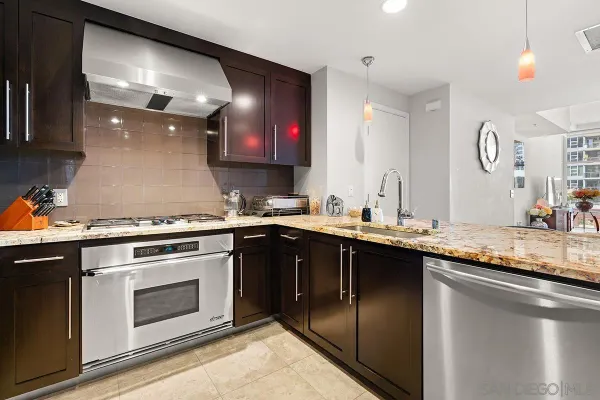 $4,800 | 1262 Kettner Boulevard, Unit 702, San Diego, CA 92101