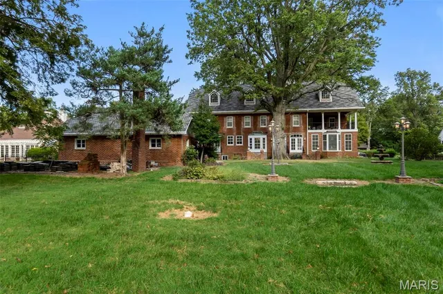 $690,000 | 1011 North Ranney Street, Sikeston, MO 63801