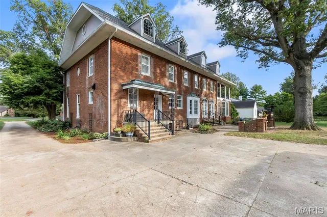 $690,000 | 1011 North Ranney Street, Sikeston, MO 63801