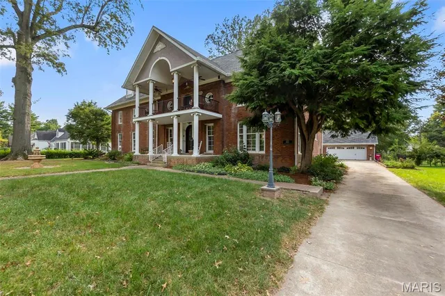 $690,000 | 1011 North Ranney Street, Sikeston, MO 63801