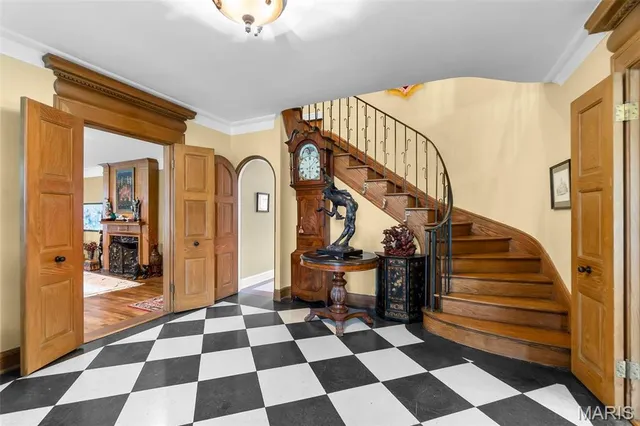 $690,000 | 1011 North Ranney Street, Sikeston, MO 63801