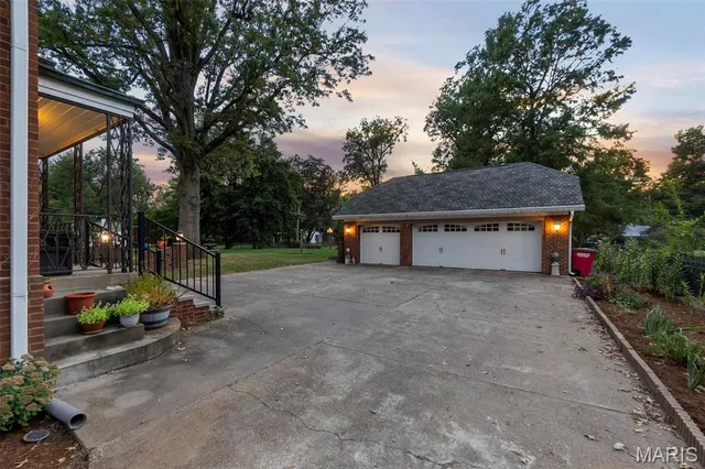 $690,000 | 1011 North Ranney Street, Sikeston, MO 63801