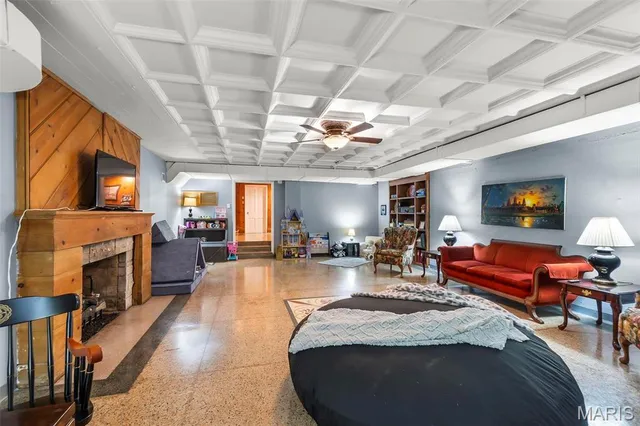 $690,000 | 1011 North Ranney Street, Sikeston, MO 63801