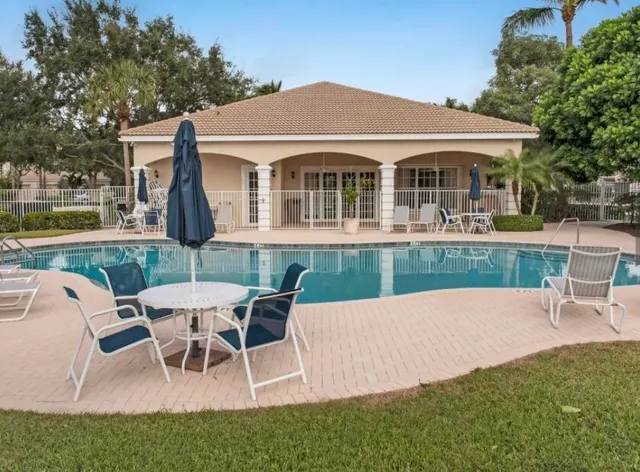 $2,000 | 5079 Palmbrooke Circle, West Palm Beach, FL 33417