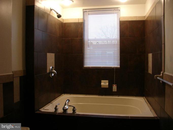 1717 East 25th Street Baltimore, MD 21213 - Photo 2 of 3 New Bathroom...Jacuzzi /whirl pool tub