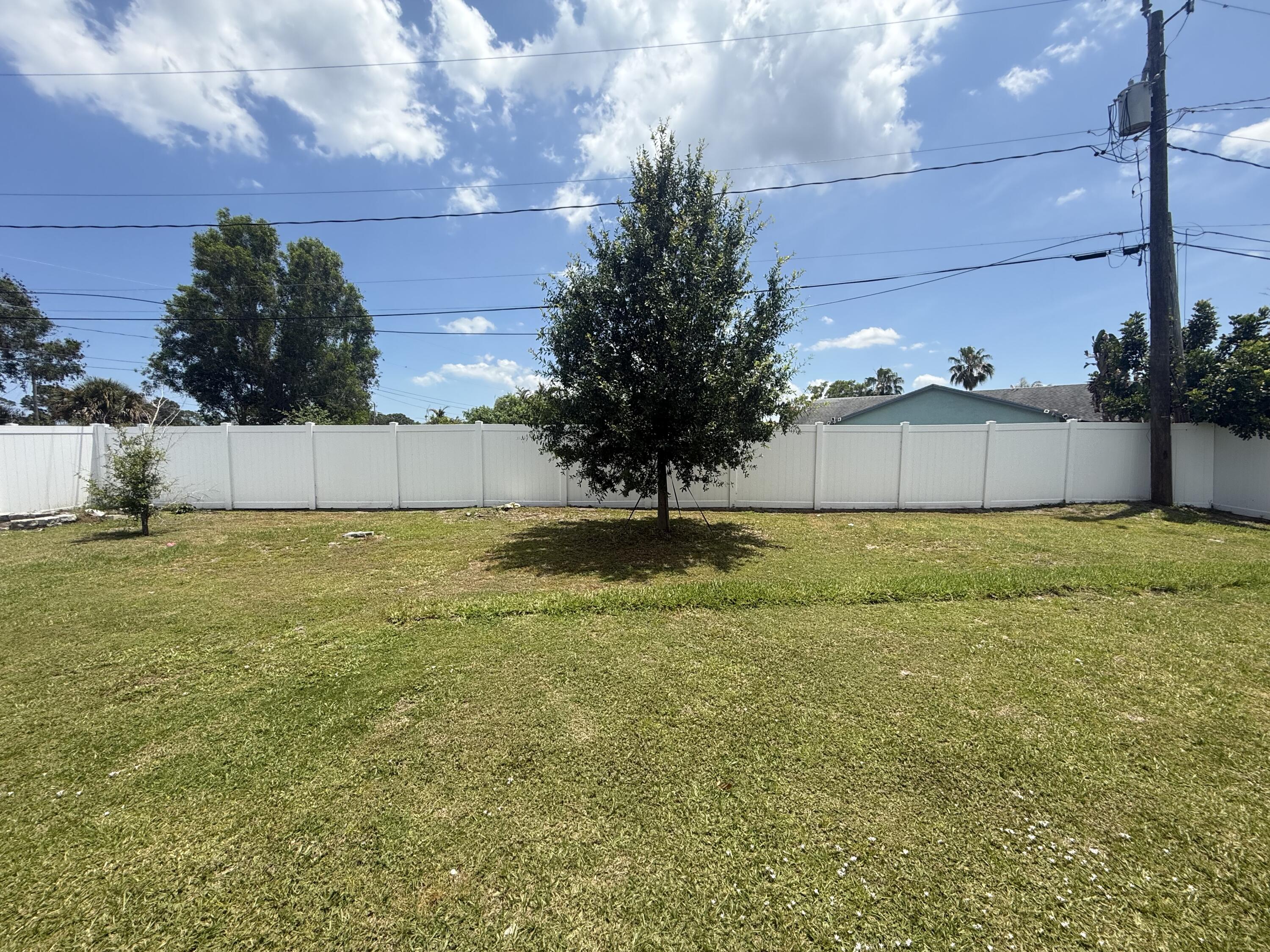 2225 Southeast Merrill Road Port St. Lucie, FL 34952 - Photo 2 of 18 IMG_5073