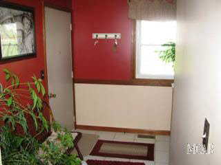 7951 Dixon Road Monroe, MI 48161 - Photo 15 of 16 20102241-14.JPG