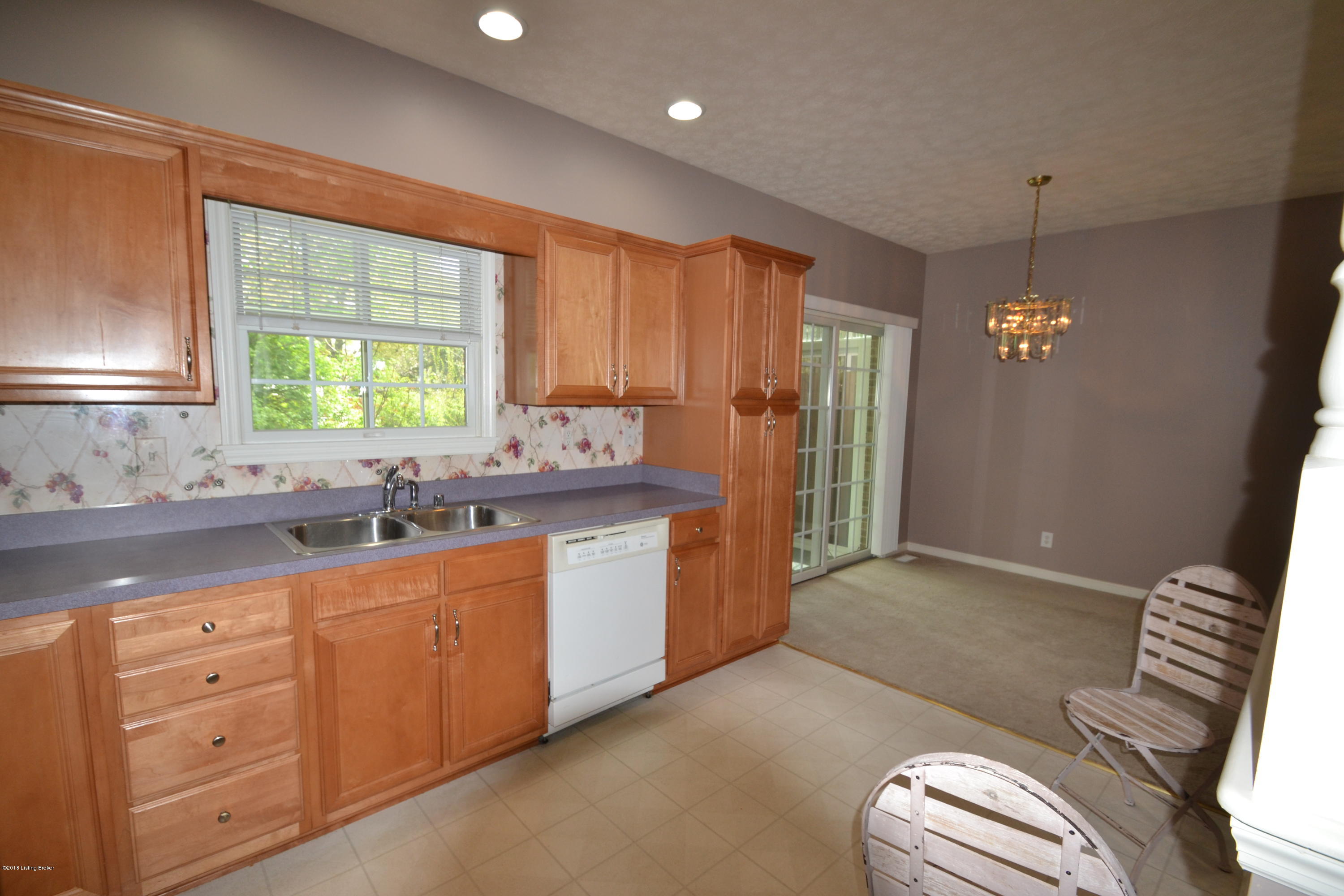 3116 Hendon Road Louisville, KY 40220 - Photo 7 of 41 DSC_0432