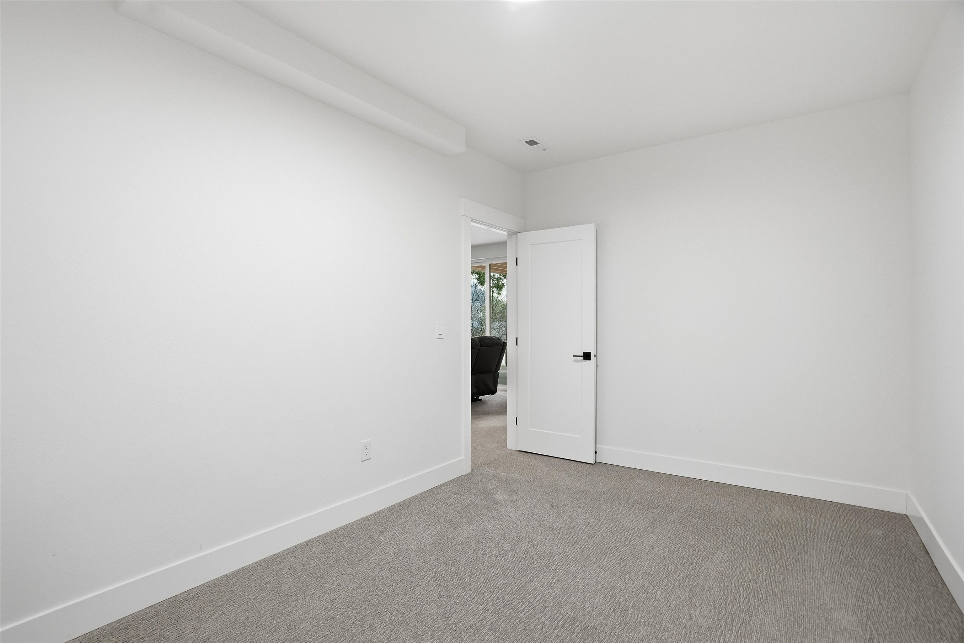 1715 West 26th Avenue Spokane, WA 99224 - Photo 28 of 50