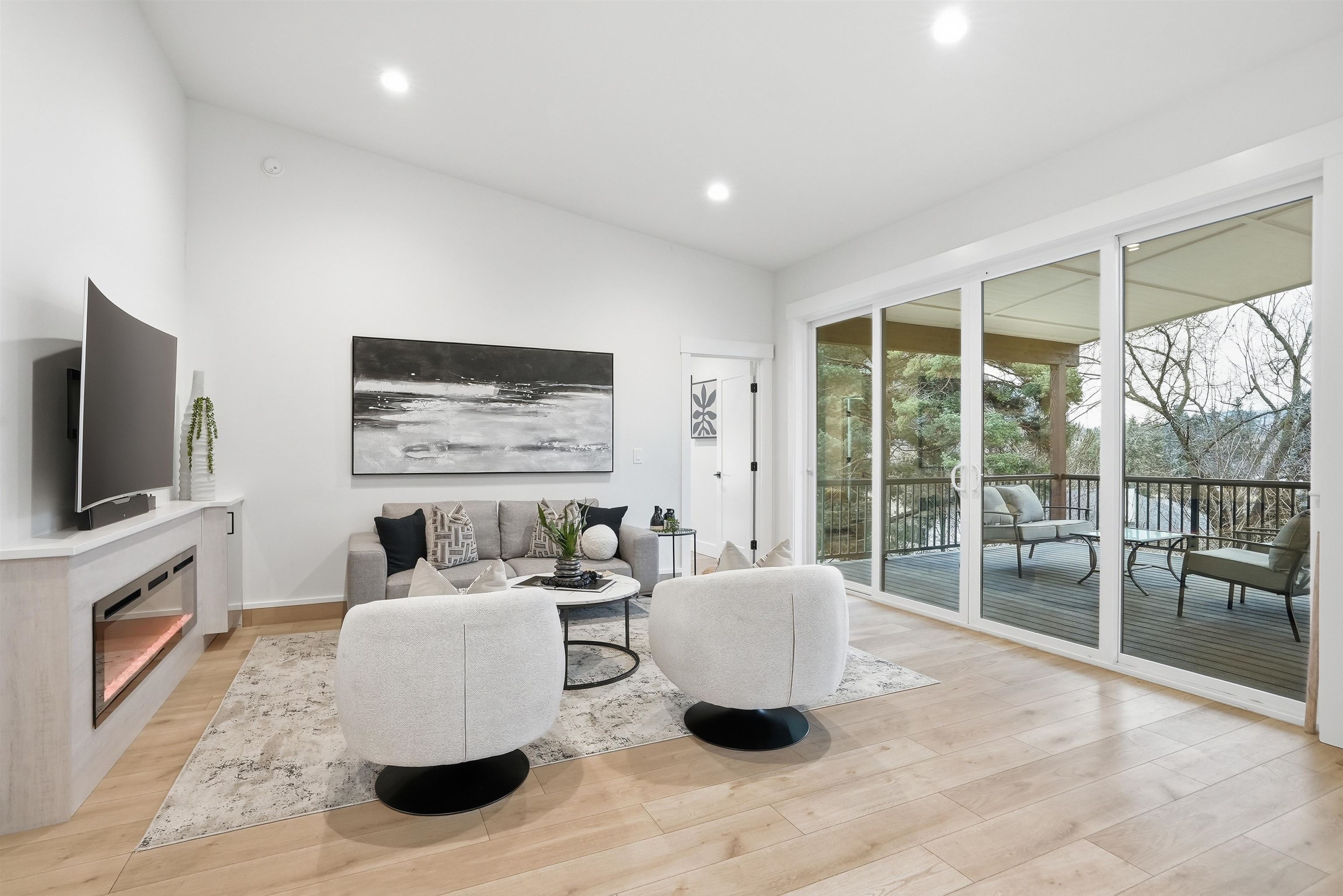 1715 West 26th Avenue Spokane, WA 99224 - Photo 4 of 50