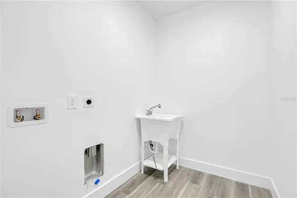 a view of utility room with washer and dryer