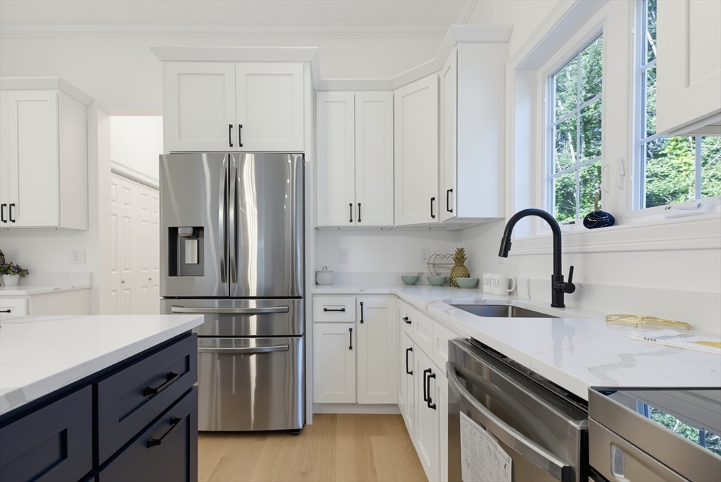 90 Berry Corner Road Charlton, MA 01507 - Photo 8 of 42 Gallery Image 8