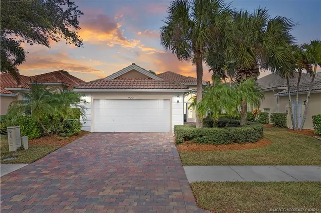 $549,000 | 9012 Southeast Eldorado Way, Hobe Sound, FL 33455