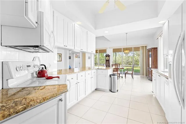 $549,000 | 9012 Southeast Eldorado Way, Hobe Sound, FL 33455