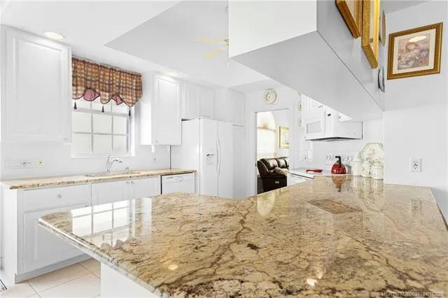 $549,000 | 9012 Southeast Eldorado Way, Hobe Sound, FL 33455